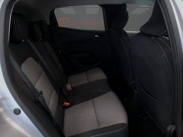 RENAULT Clio usata 16