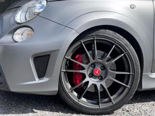 ABARTH 695 usata, con Volante in pelle