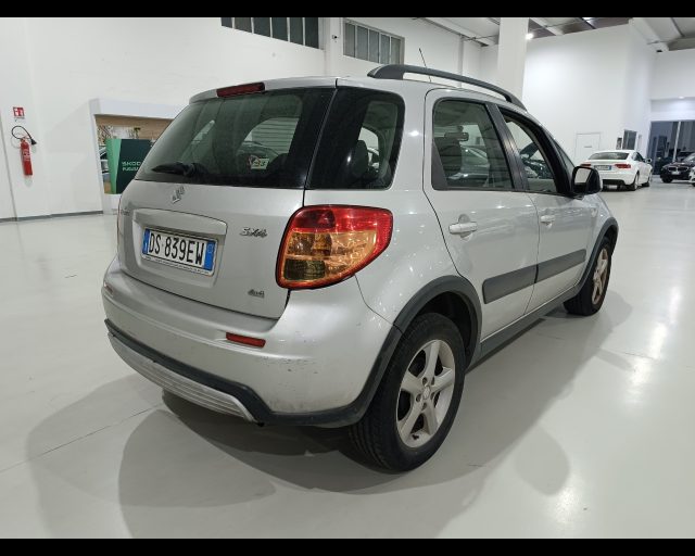 SUZUKI SX4 usata, con Airbag laterali
