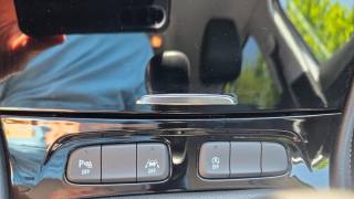 OPEL Grandland usata, con Fari LED