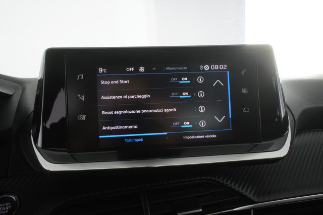 PEUGEOT 2008 usata 9