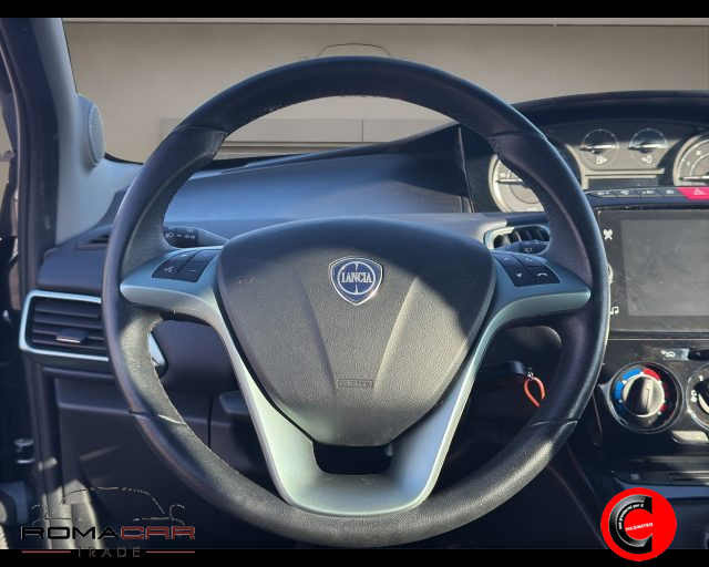 LANCIA Ypsilon usata, con Autoradio digitale