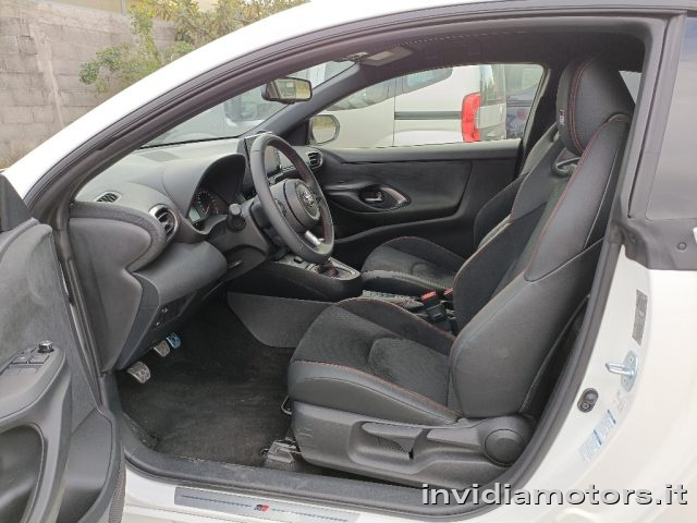 TOYOTA Yaris usata, con Boardcomputer