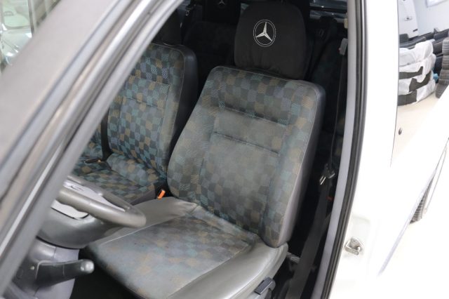 MERCEDES-BENZ Vito usata 9
