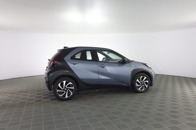 TOYOTA Aygo X usata 2