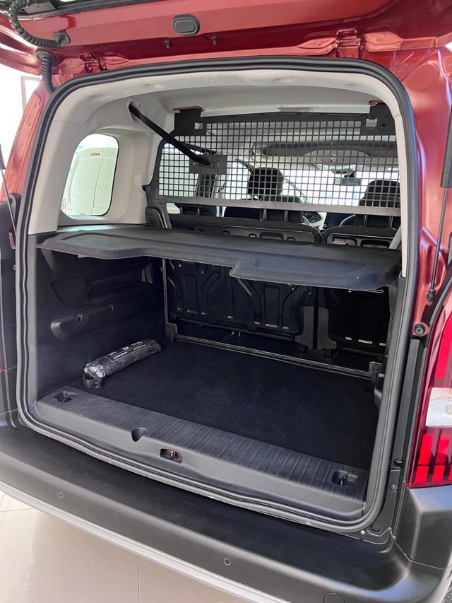 PEUGEOT Rifter usata, con Alzacristalli elettrici