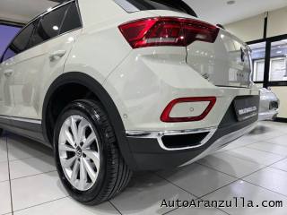 VOLKSWAGEN T-Roc usata, con Autoradio digitale