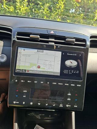 HYUNDAI Tucson usata, con Autoradio