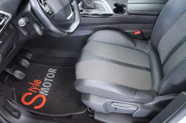 PEUGEOT 3008 usata 30