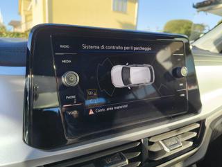 VOLKSWAGEN T-Roc usata, con Autoradio