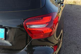 MERCEDES-BENZ A 200 usata, con Specchietti laterali elettrici