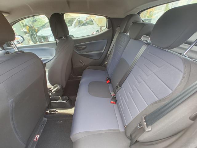 LANCIA Ypsilon usata, con Park Distance Control