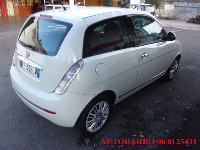 LANCIA Ypsilon usata, con Airbag