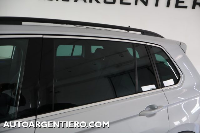 VOLKSWAGEN Tiguan usata, con Bracciolo