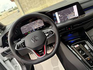 VOLKSWAGEN Golf usata, con Telecamera per parcheggio assistito