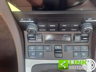 PORSCHE 718 Spyder usata 81