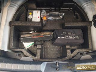 TOYOTA Yaris usata, con Telecamera per parcheggio assistito