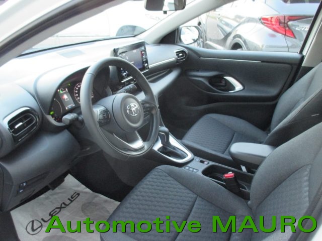 TOYOTA Yaris usata, con Controllo automatico clima
