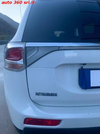 MITSUBISHI Outlander usata, con Autoradio