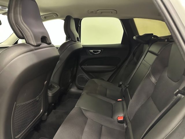 VOLVO XC60 usata, con Specchietti laterali elettrici