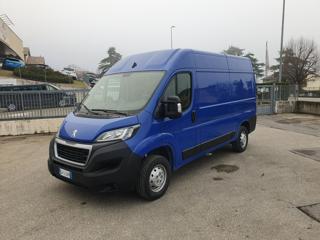 PEUGEOT Boxer usata, con Airbag
