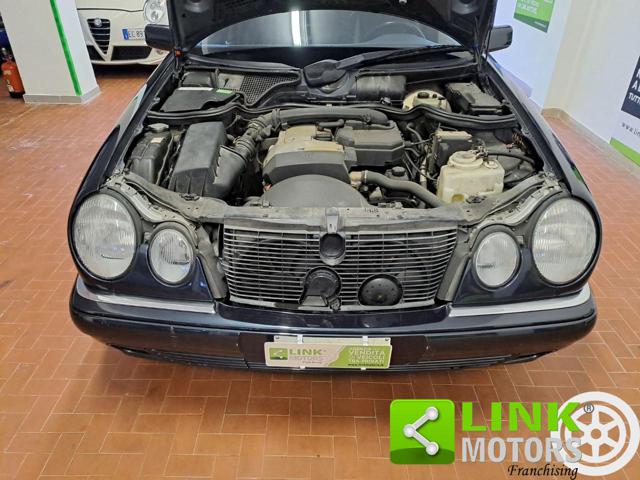 MERCEDES-BENZ E 200 usata 14