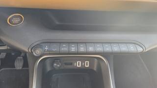 JEEP Avenger usata, con Touch screen