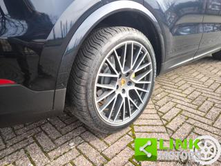 PORSCHE Cayenne usata, con Fendinebbia