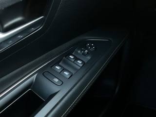 PEUGEOT 3008 usata, con Autoradio digitale