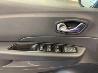 RENAULT Captur usata, con Fari LED