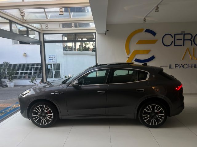 MASERATI Grecale usata, con USB