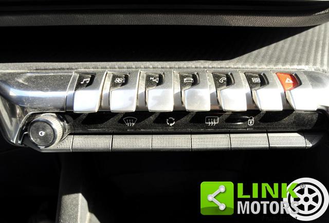 PEUGEOT 5008 usata, con Luci diurne LED