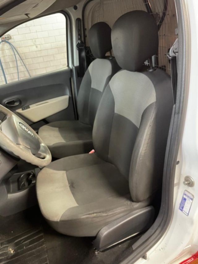 DACIA Dokker usata, con Autoradio