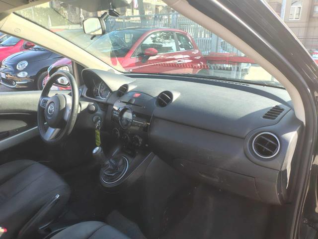 MAZDA 2 usata, con Autoradio