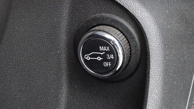 OPEL Insignia usata, con Limitatore di velocità