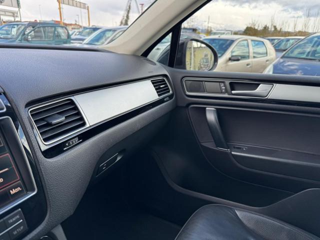 VOLKSWAGEN Touareg usata, con Controllo trazione