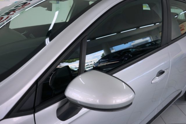 RENAULT Clio usata 27