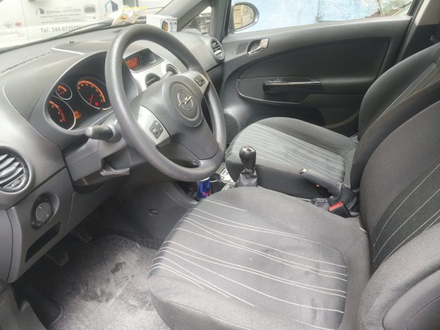 OPEL Corsa usata, con Autoradio