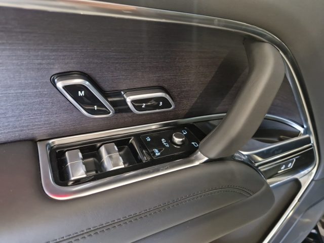 LAND ROVER Range Rover usata, con Riconoscimento dei segnali stradali