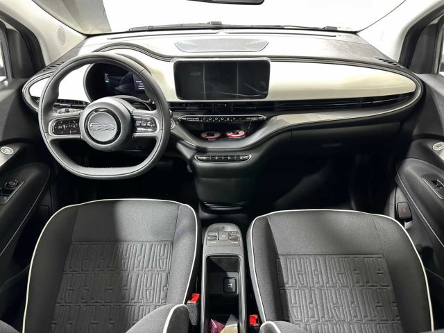 FIAT 500e usata, con Regolazione elettrica sedili