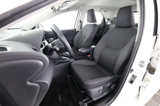 TOYOTA Yaris usata 2