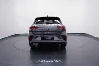 VOLKSWAGEN T-Roc usata, con Autoradio