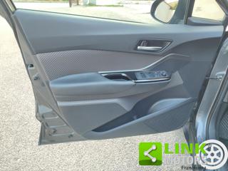 TOYOTA C-HR usata, con Bluetooth