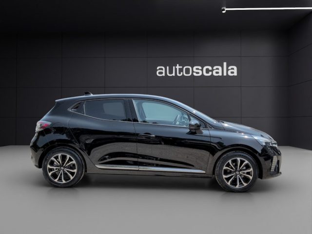 RENAULT Clio usata, con Autoradio