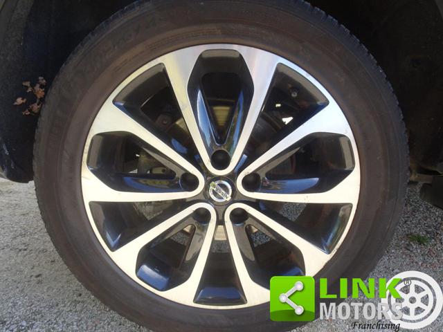 NISSAN Qashqai usata, con Vetri oscurati