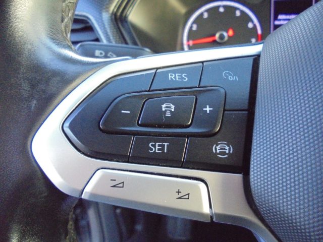 VOLKSWAGEN T-Cross usata 33