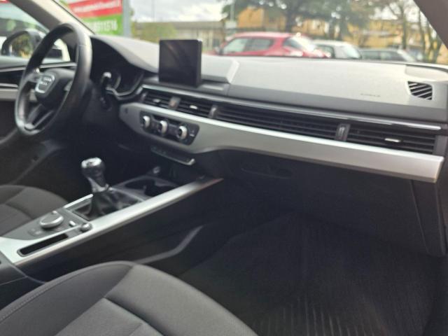 AUDI A4 usata, con Volante multifunzione