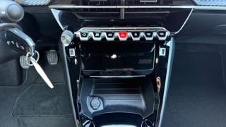 PEUGEOT 2008 usata, con Climatizzatore