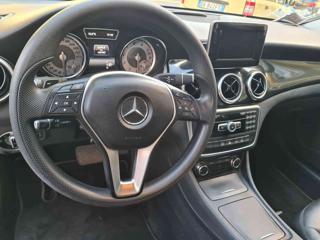 MERCEDES-BENZ CLA 200 usata, con Chiusura centralizzata