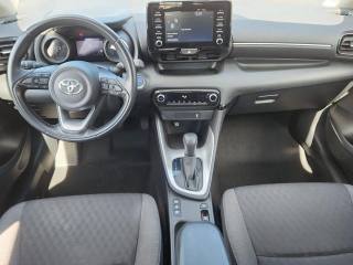 TOYOTA Yaris usata, con Bluetooth